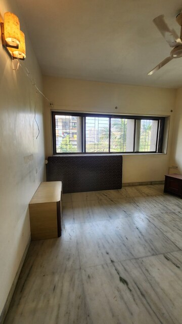 Room in 2 BHK Apartment at Rosie Apartments, Santacruz West – for Rent