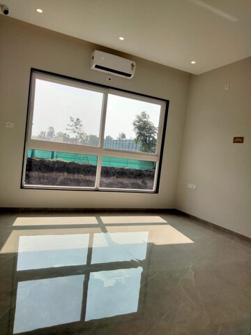 Room in 3 BHK Apartment at Mundhwa – for Sale