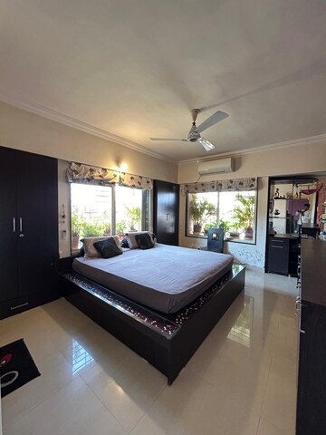 Master Bedroom in 3 BHK Apartment at Bramha Avenue, Kondhwa – for Sale