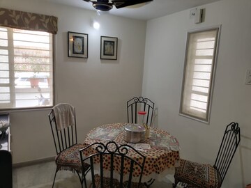 Bedroom in 4 BHK Villa at Thaltej – for Sale