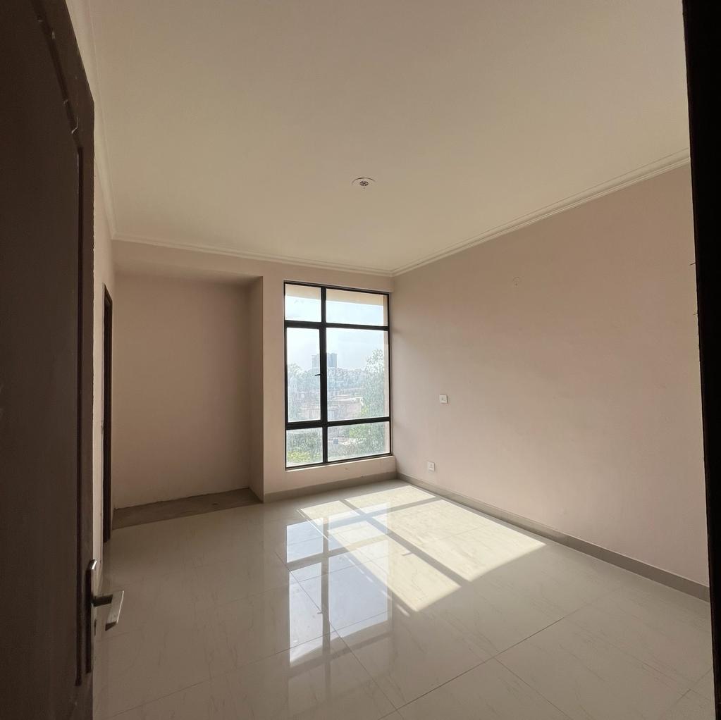 2 BHK + Pooja Room,Study Room,Extra Room Apartment For Sale in Somdatt 