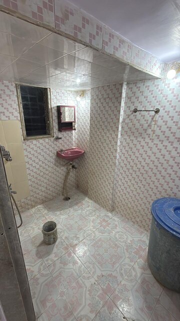 Bathroom in 1 BHK Apartment at RNA Broadway Avenue, Mira Road – for Sale