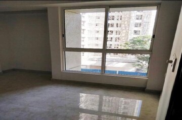 Room in 1 BHK Apartment at Lodha Amara, Kolshet Road – for Rent