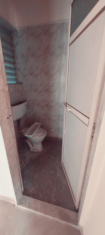 Bathroom in 1 BHK Apartment at Thane West – for Sale