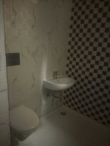 Bathroom in 4 BHK Independent House at Shanti Nagar – for Sale