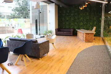 Living Room in  Co-working Space at Sector 28 – for Rent