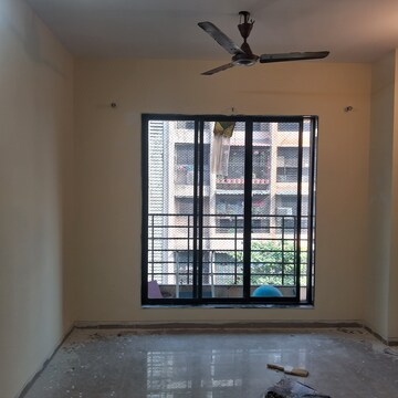 Room in 1 BHK Apartment at Vastu Villa, Kopar Khairane – for Rent