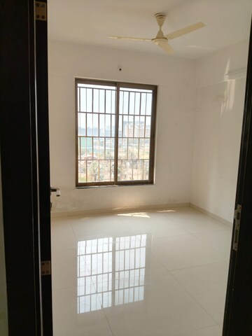 Room in 3 BHK Apartment at Tulip Infinity World, Punawale – for Rent