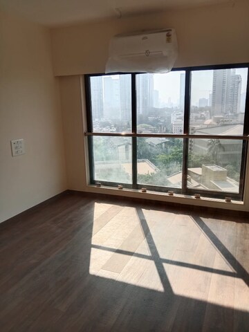 Room in 3 BHK Apartment at Jyoti Sukriti, Goregaon East – for Rent