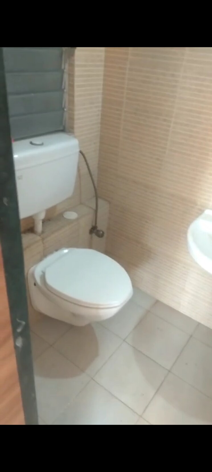 Bathroom, db-orchid-ozone 1.5 Bedroom 650 Sq.Ft. Apartment In Dahisar East Mumbai 8339138