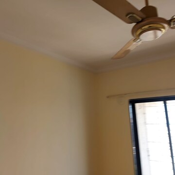 Furnished Amenities in 2 BHK Apartment at Dheeraj Solitaire, Malad West – for Rent