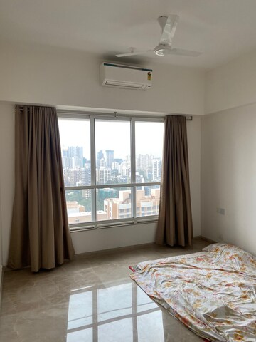 Bedroom in 2 BHK Apartment at Sheth Irene, Malad West – for Rent