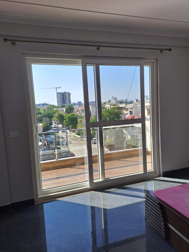 Gym, lnt-evara-heights 2 Bedroom 900 Sq.Ft. Apartment In Panch Pakhadi Thane 8339444