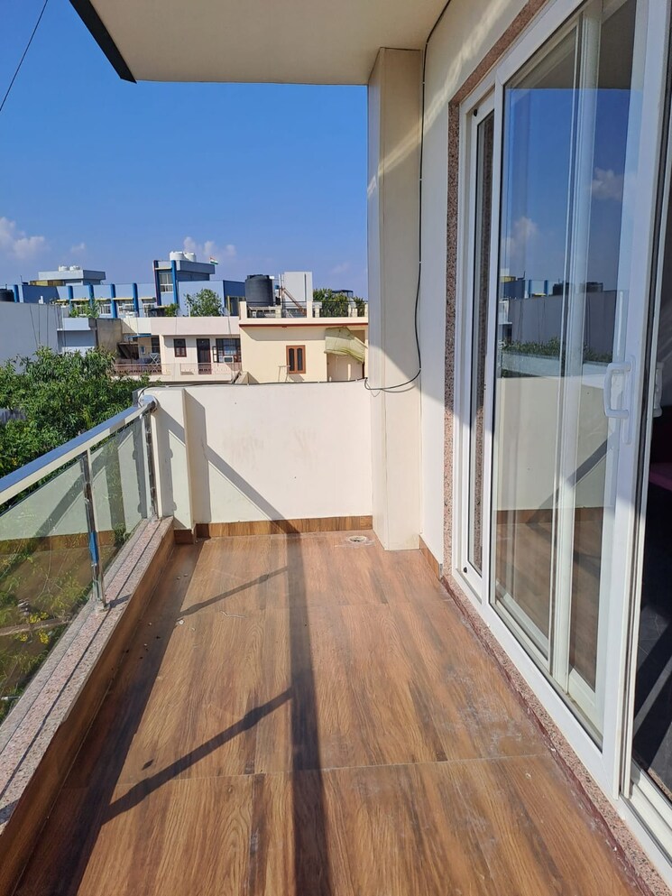 Balcony, lnt-evara-heights 2 Bedroom 900 Sq.Ft. Apartment In Panch Pakhadi Thane 8339444