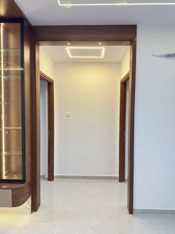 Room in 3 BHK Apartment at Puppalaguda – for Rent