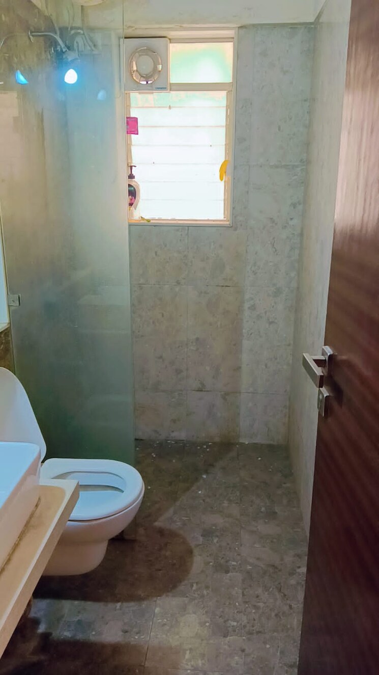 Bathroom, romell-diva 2 Bedroom 740 Sq.Ft. Apartment In Malad West Mumbai 8339489