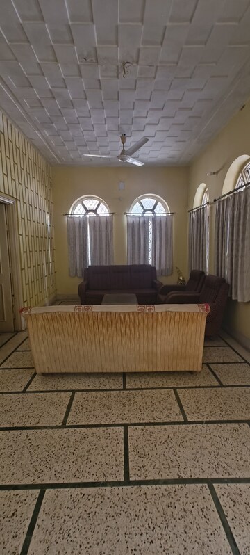 Bathroom in 6+ BHK Independent House at Main Road – for Rent