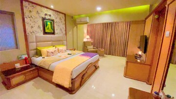 Master Bedroom in 4 BHK Apartment at Sacred Heart Town, Wanowrie – for Sale