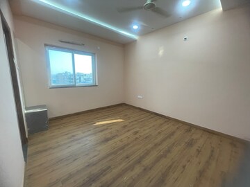 Room in 3 BHK Apartment at Manikonda – for Rent