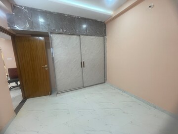 Room in 3 BHK Apartment at Manikonda – for Rent