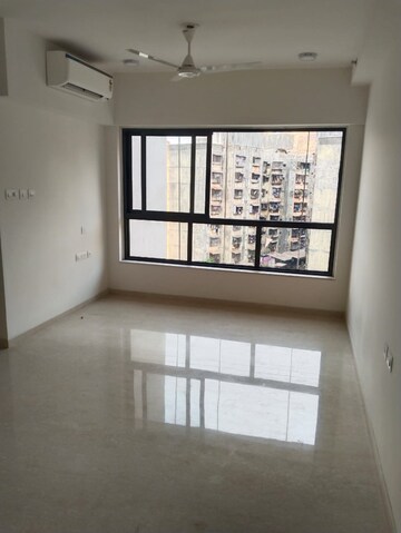 2 BHK Apartment For Rent in Shapoorji Pallonji Vicinia, Powai