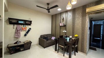 2 BHK Apartment For Rent in Hubtown Hillcrest JVLR, Andheri East