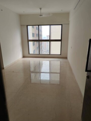 Room in 2.5 BHK Apartment at Bharat Arize, Goregaon West – for Rent