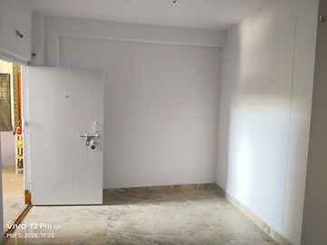 Room in 2 BHK Apartment at Tarnaka – for Rent