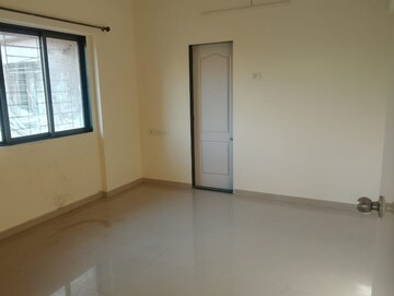 Room in 2 BHK Apartment at Acme Complex 2A, Goregaon West – for Rent