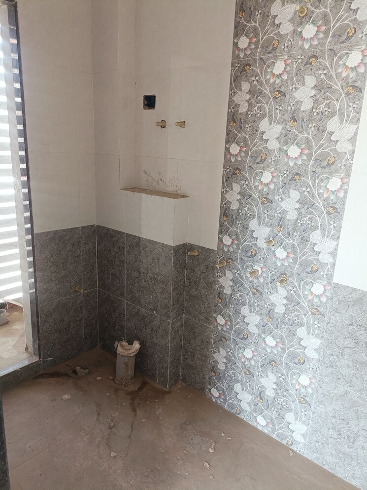 Bathroom, kyraa-park 2 Bedroom 688 Sq.Ft. Apartment In Balkum Pada Thane 8340125