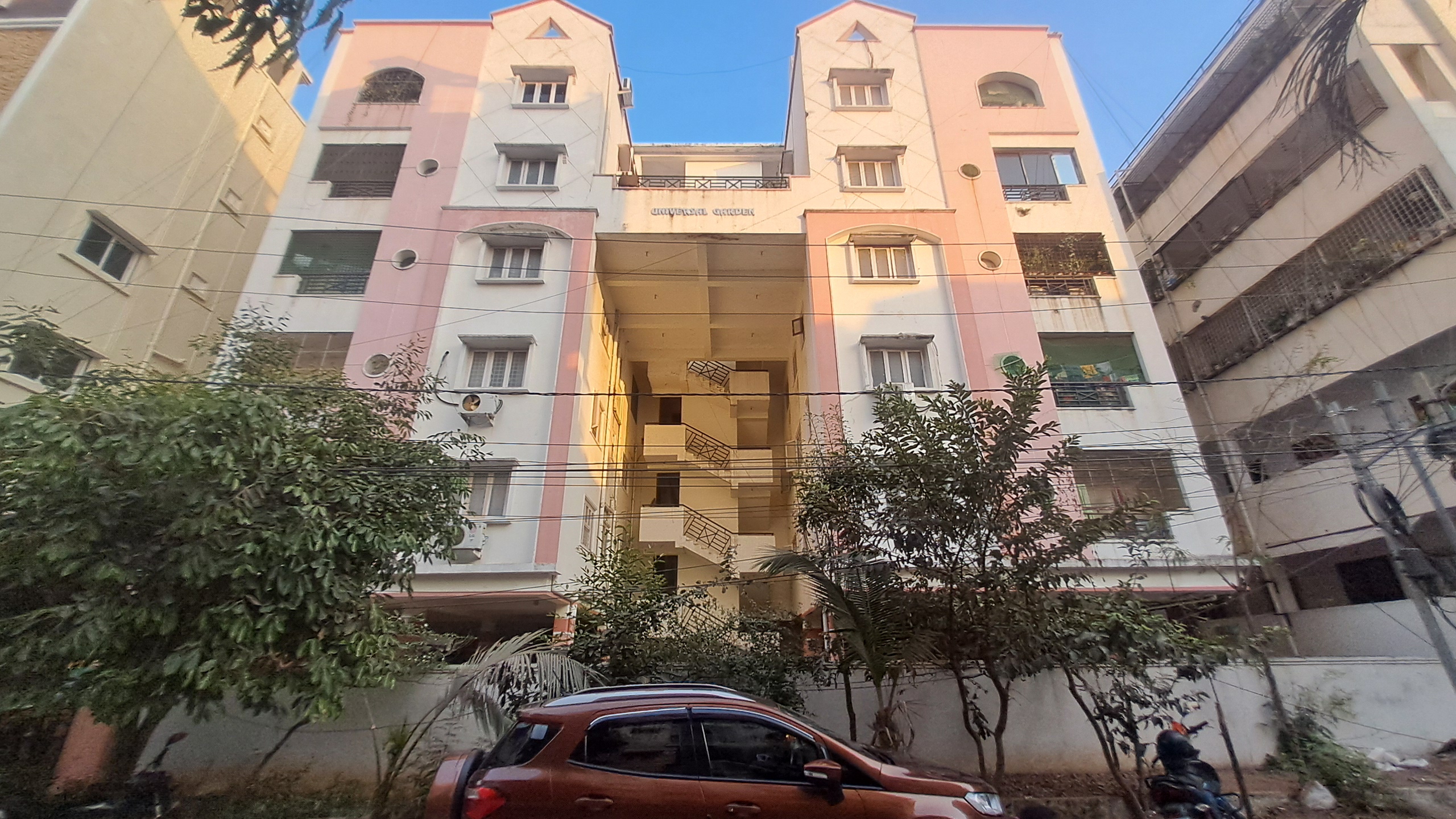 2 BHK Apartment For Sale in Universal Garden
