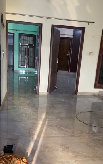 Building Lobby in 2 BHK Independent House at Jankipuram – for Rent