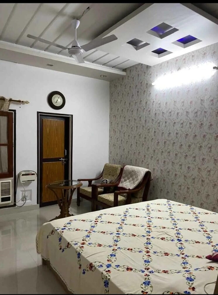 Bedroom, indira nagar 6 Bedroom 2400 Sq.Ft. Independent House In Indira Nagar Lucknow 8340225