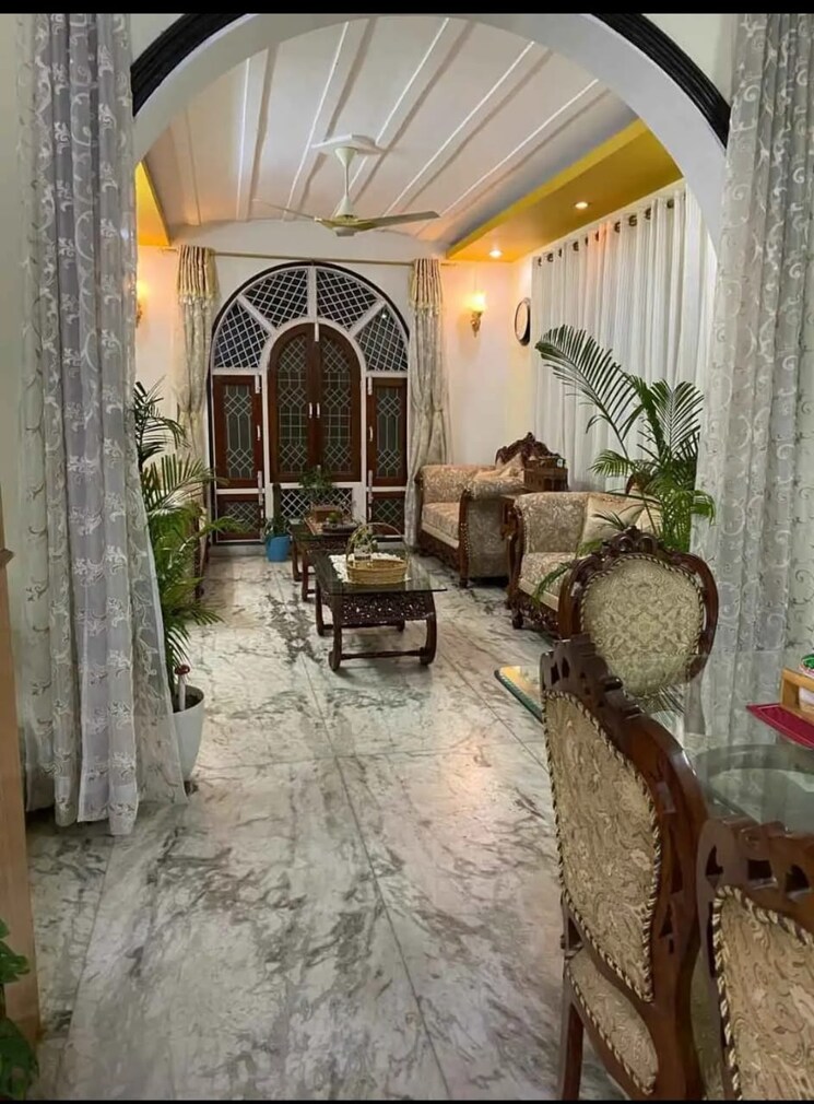 Gym, indira nagar 6 Bedroom 2400 Sq.Ft. Independent House In Indira Nagar Lucknow 8340225