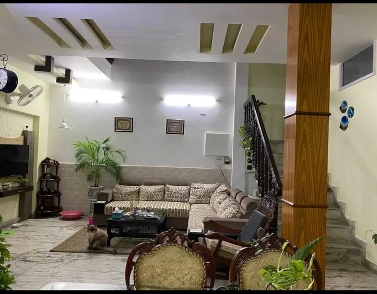 Living Room, indira nagar 6 Bedroom 2400 Sq.Ft. Independent House In Indira Nagar Lucknow 8340225