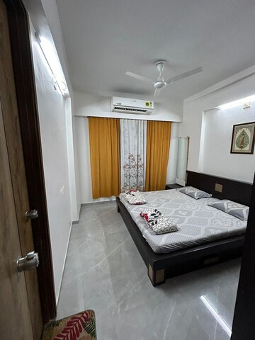 Bedroom in 3 BHK Apartment at Shilaj – for Rent