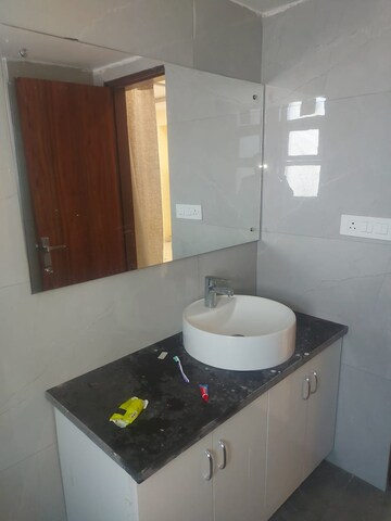 Master Bedroom in Studio Apartment at Fortune Victoria Heights, Dhakoli Village – for Rent