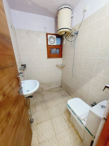 Bathroom in Studio Apartment at Fortune Victoria Heights, Dhakoli Village – for Rent