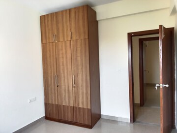 Room in 3.5 BHK Apartment at Prestige Kensington Gardens, Jalahalli – for Rent