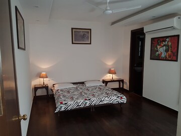 Bedroom in 4 BHK Builder Floor at Greater Kailash Part 3 – for Rent