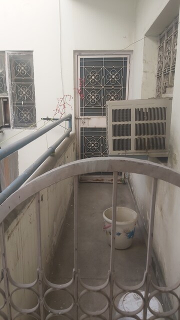 Balcony in 1 RK Apartment at Mayur Vihar – for Rent