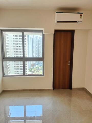 Room in 1 BHK Apartment at Piramal Vaikunth, Balkum Pada – for Sale
