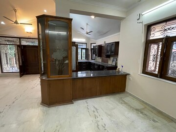 Living Room in 3.5 BHK Villa at JakhaN-Rajpur Road – for Rent