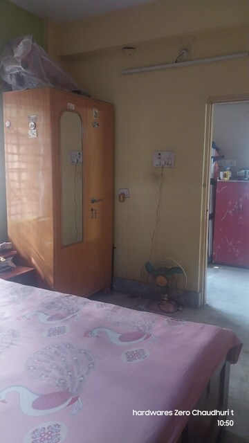 Bedroom in 2 BHK Apartment at Agarpara – for Sale