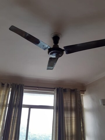Furnished Amenities in 2 BHK Apartment at Ansal Sushant Estate, Sector 52 – for Rent