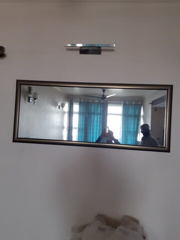 Room in 2 BHK Apartment at Ansal Sushant Estate, Sector 52 – for Rent