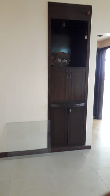 Furnished Amenities in 2 BHK Apartment at Ansal Sushant Estate, Sector 52 – for Rent
