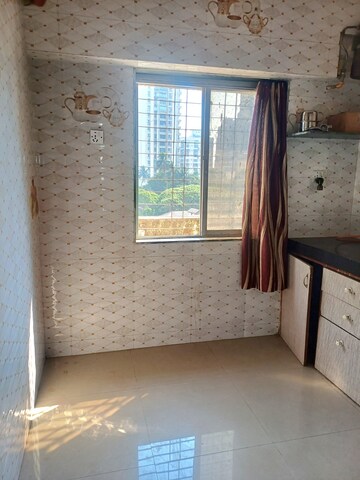 Room in 1 RK Apartment at Valencia Tower Grant Road, Grant Road – for Rent