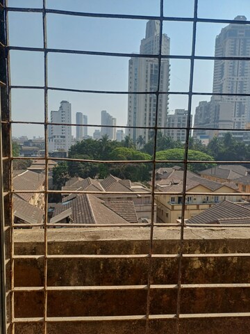 Balcony in 1 RK Apartment at Valencia Tower Grant Road, Grant Road – for Rent
