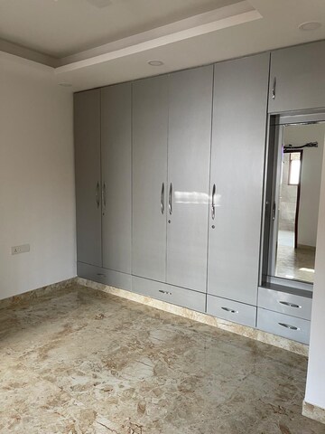 Room in 4 BHK Builder Floor at Malviya Nagar – for Rent